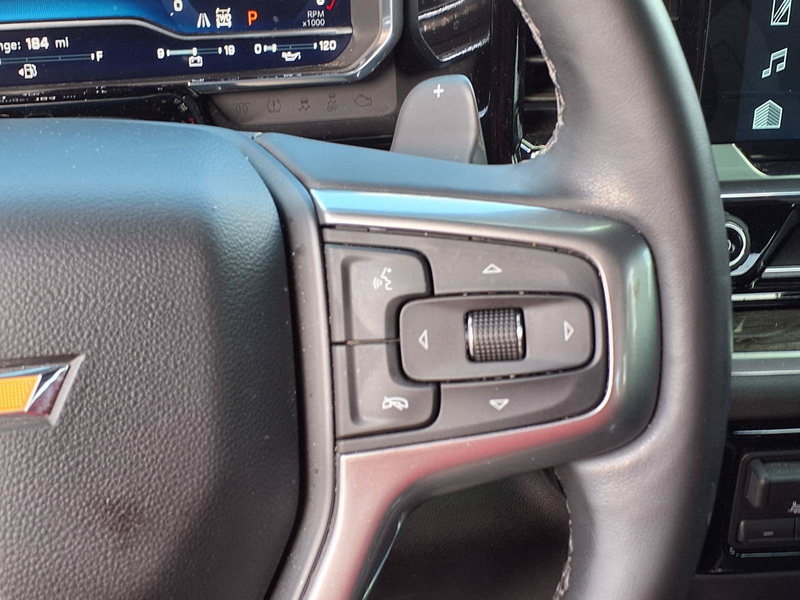 Certified 2025 Chevrolet Silverado 1500 LTZ AWD/4WD image 24