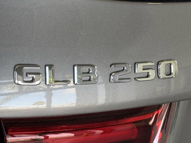 New 2026 Mercedes-Benz GLB 250 4MATIC image 5