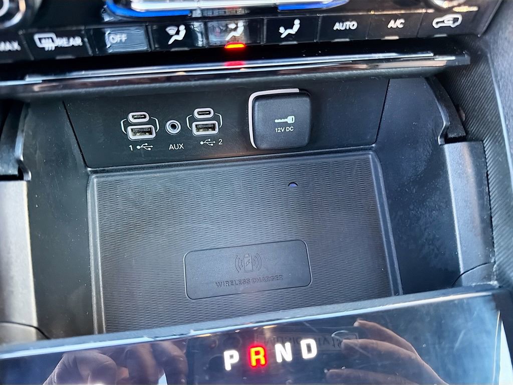 Used 2024 Jeep Grand Cherokee L Limited w/ Luxury Tech Group II image 32