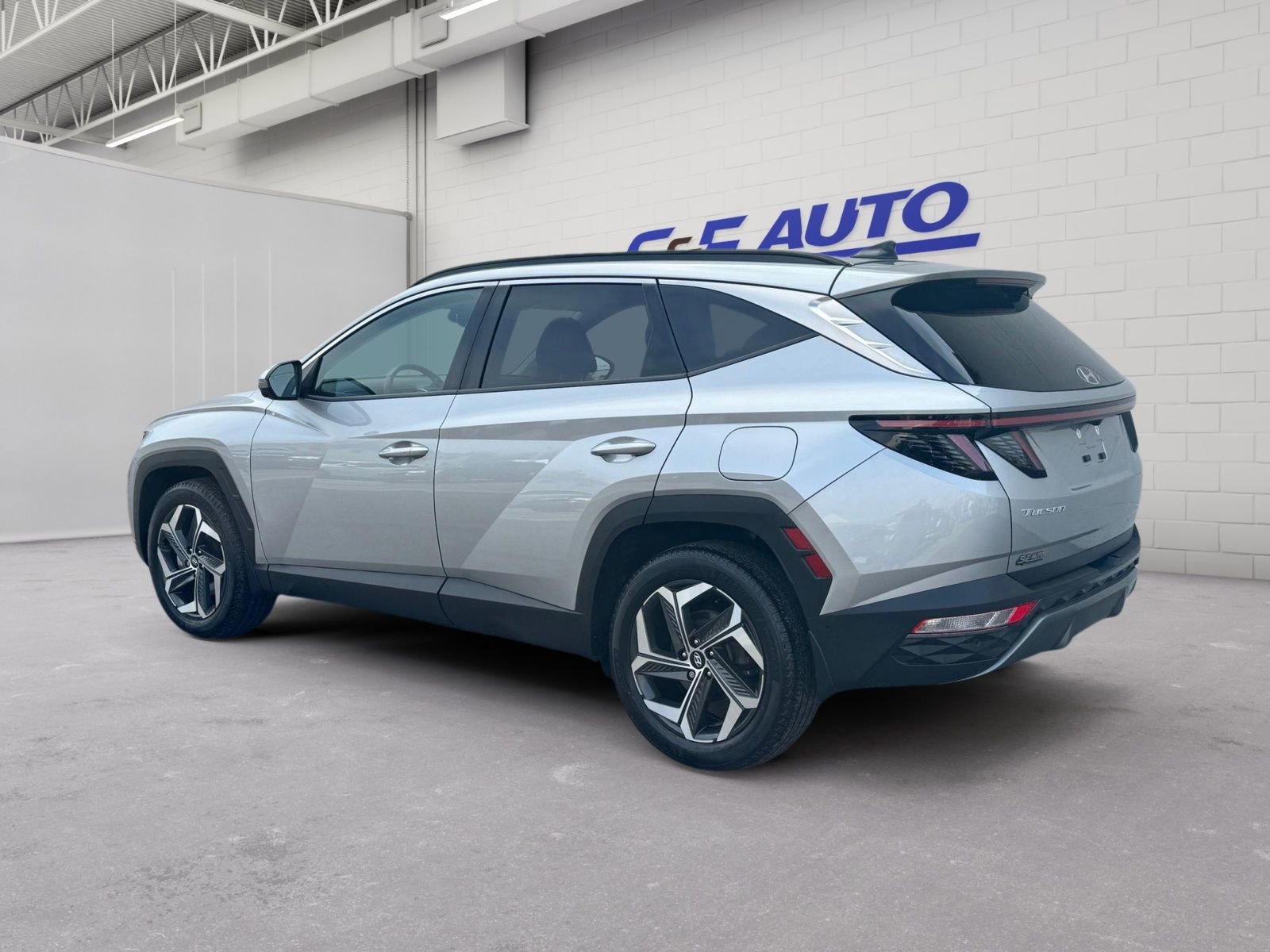 Used 2023 Hyundai Tucson Limited AWD/4WD image 3