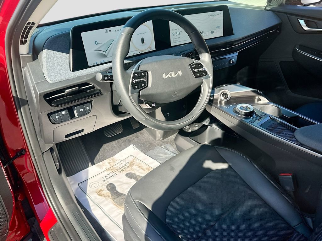 Used 2024 Kia EV6 Light RWD image 9