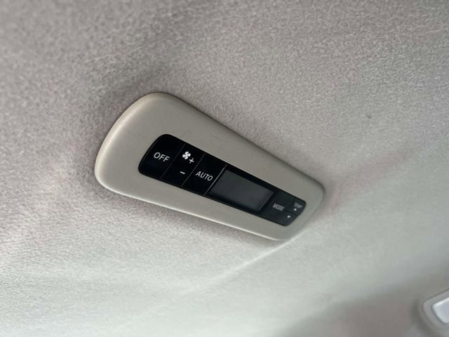 Used 2016 Nissan Quest SV FWD image 16