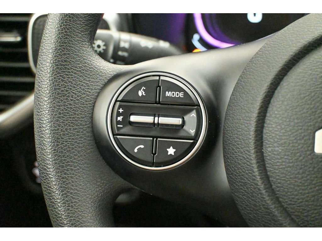 Used 2025 Kia Soul LX image 34