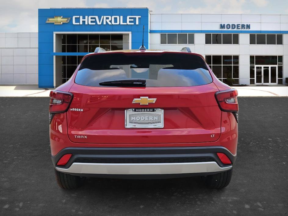 New 2026 Chevrolet Trax LT FWD image 4