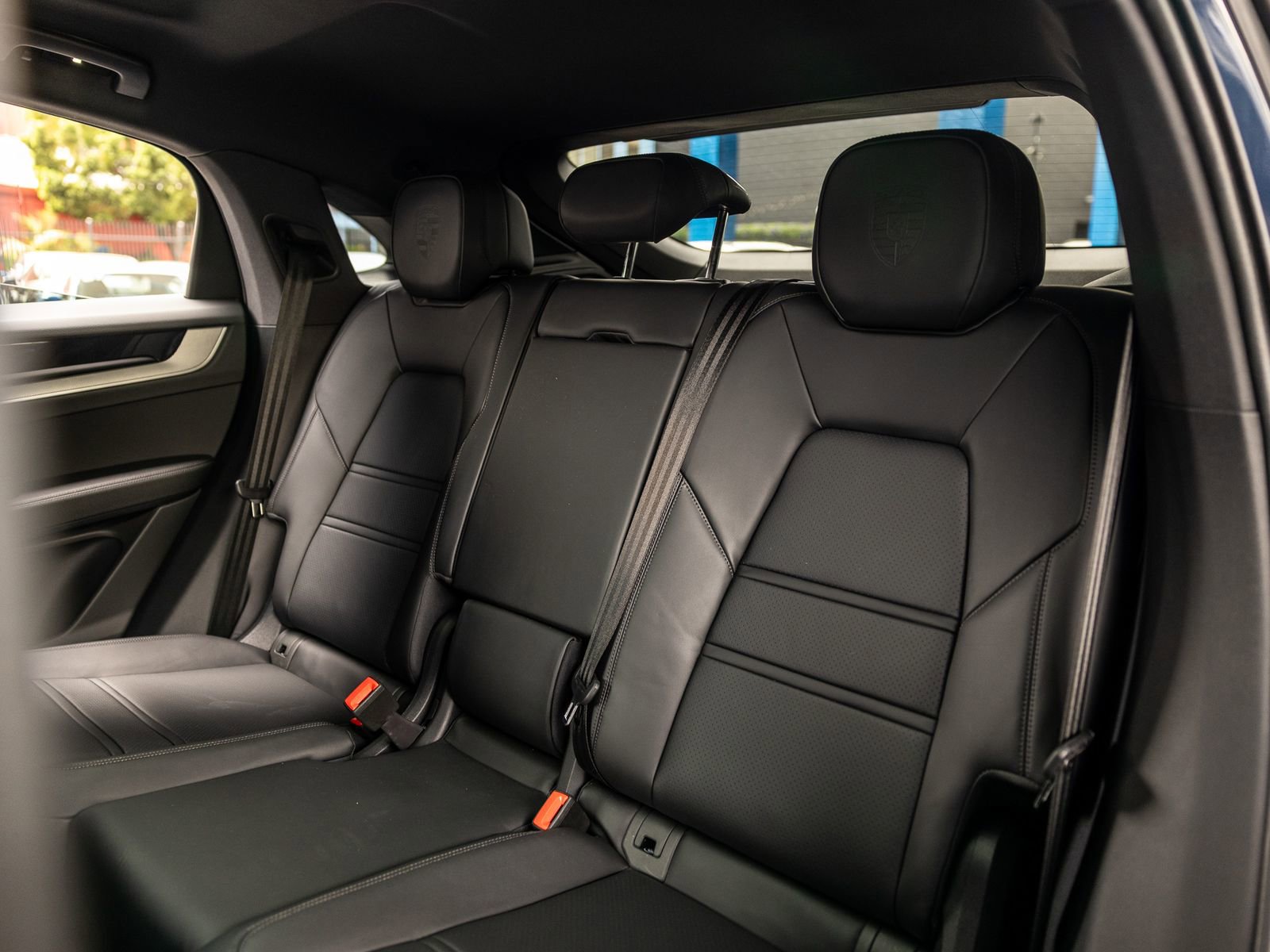 Certified 2025 Porsche Cayenne Coupe image 45