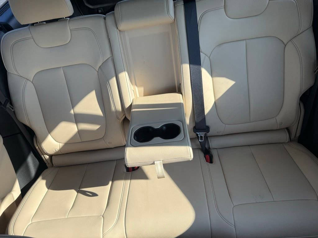 Certified 2024 Jeep Grand Cherokee Limited AWD/4WD image 34