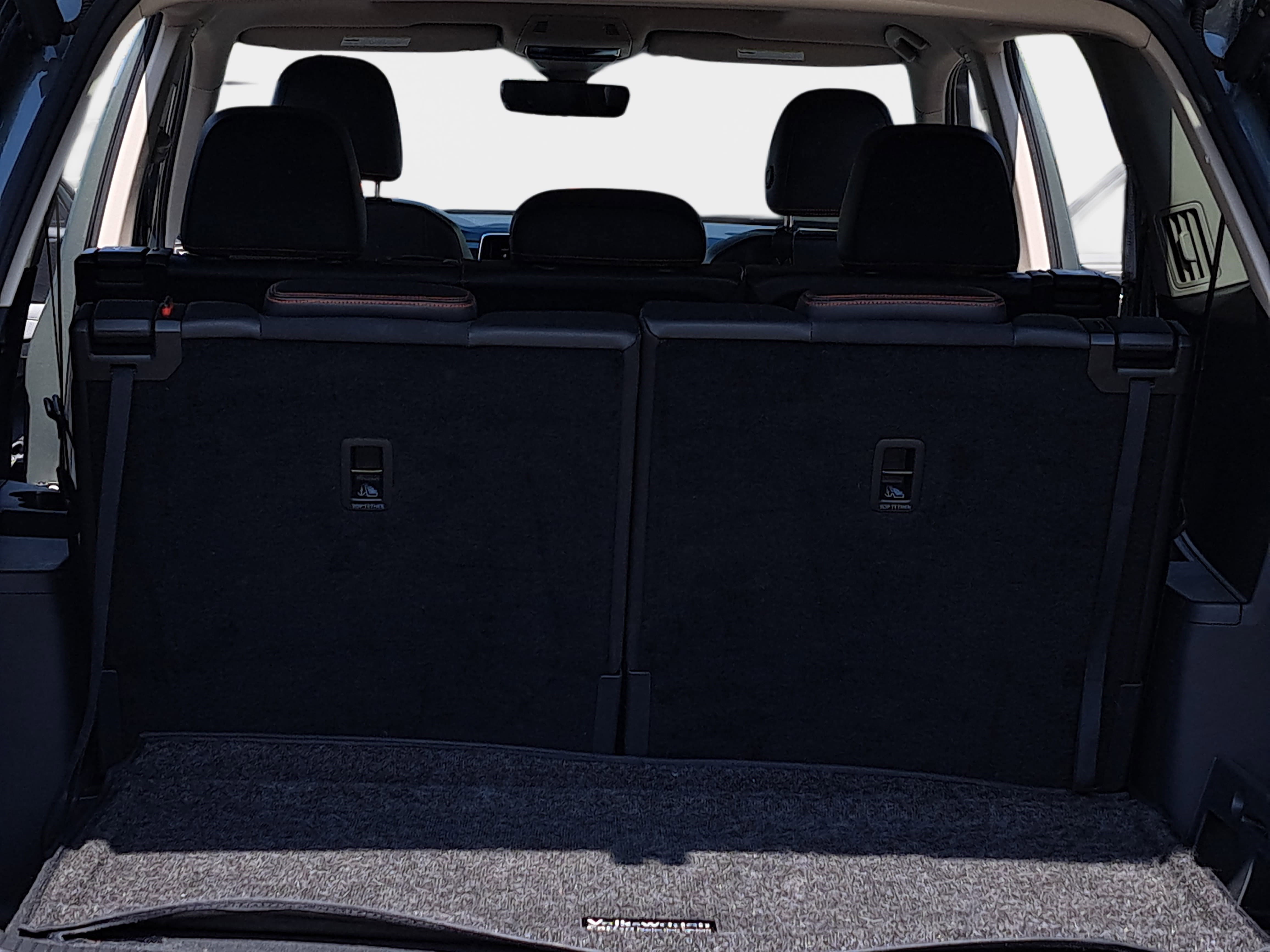 Used 2024 Volkswagen Atlas Peak Edition SE image 13