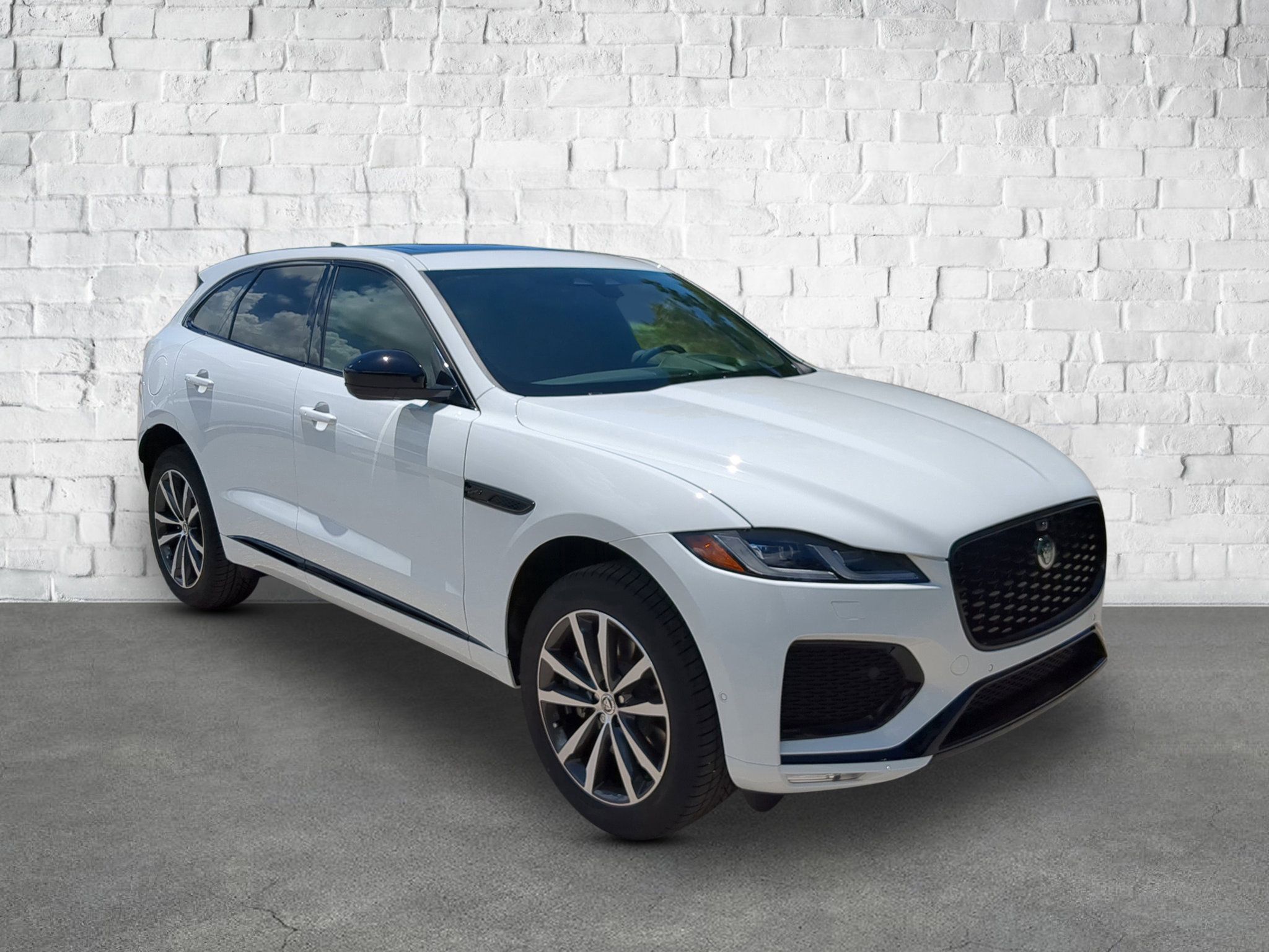 New 2026 Jaguar F-PACE R-Dynamic S AWD/4WD image 8