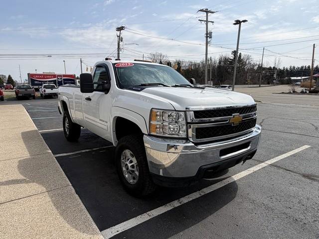 Used 2013 Chevrolet Silverado 2500 LT w/ Snow Plow Prep Package AWD/4WD image 4