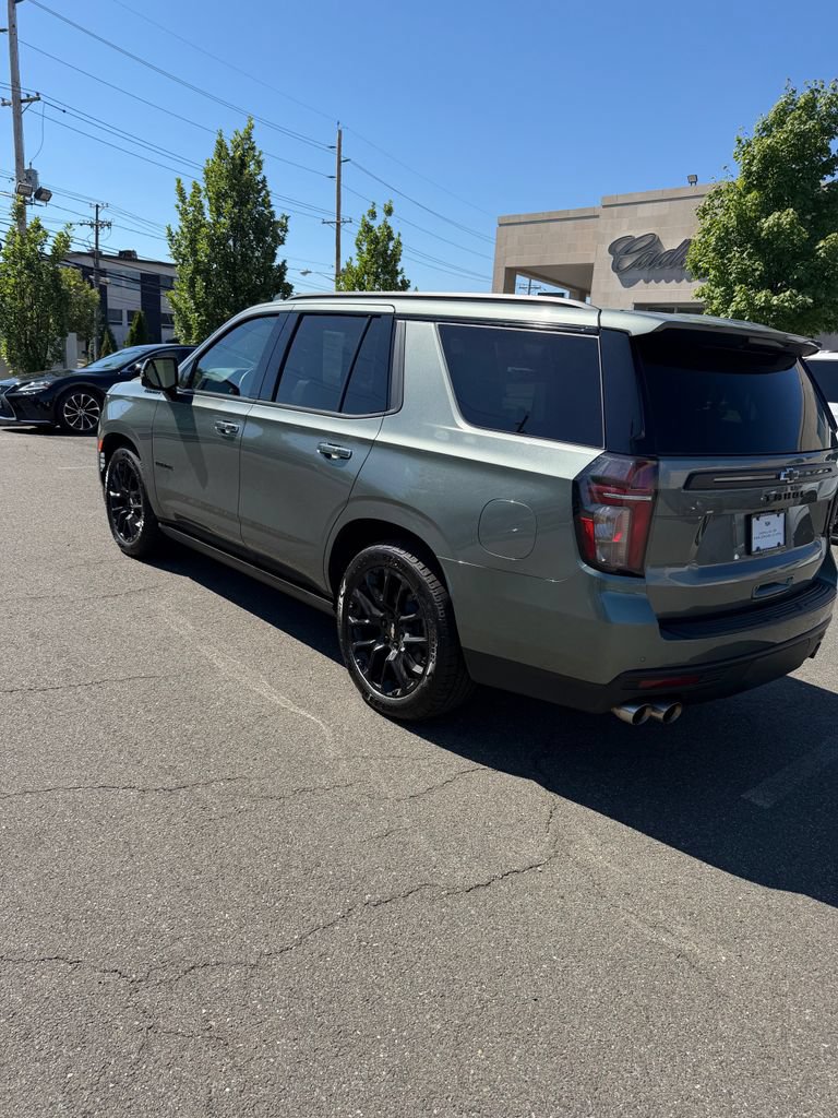 Used 2023 Chevrolet Tahoe High Country AWD/4WD image 3