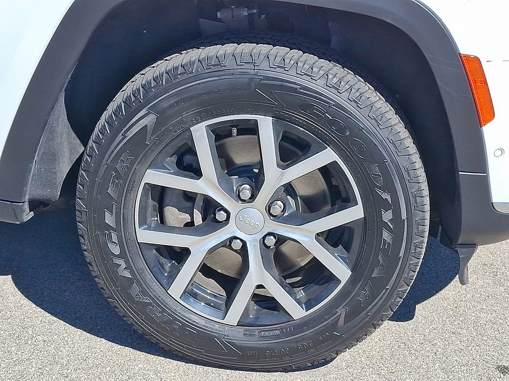 Used 2024 Jeep Grand Cherokee L Limited w/ Luxury Tech Group II AWD/4WD image 8