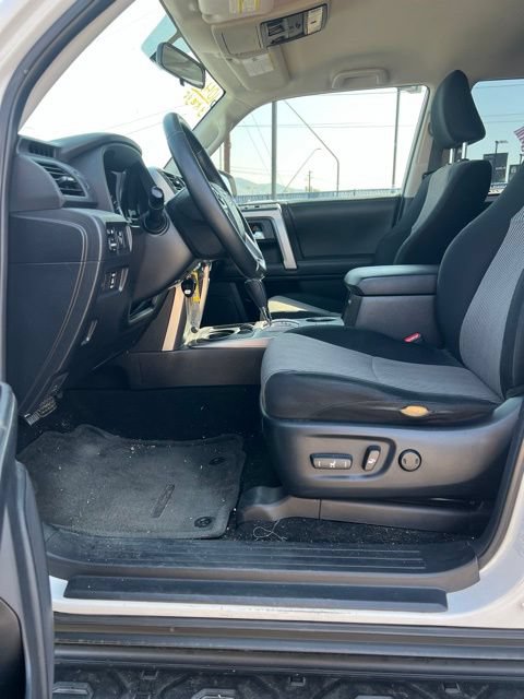 Used 2014 Toyota 4Runner SR5 RWD image 22