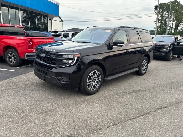 Used 2025 Ford Expedition Active AWD/4WD image 11