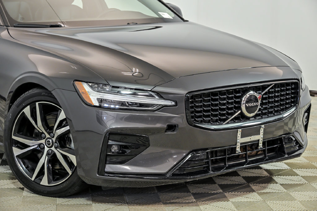 Used 2024 Volvo S60 B5 Core FWD image 2