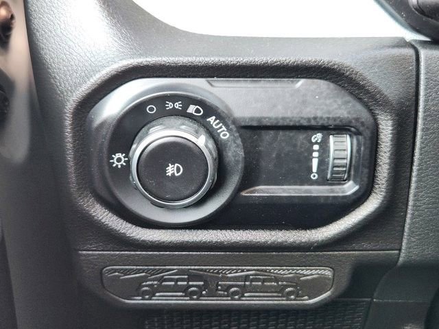 Used 2024 Jeep Wrangler Unlimited Sport AWD/4WD image 20