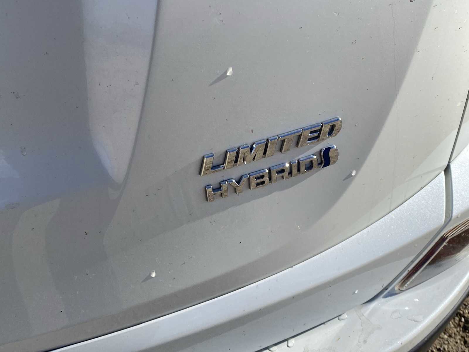 Used 2017 Toyota RAV4 Limited w/ Advanced Technology Package image 19