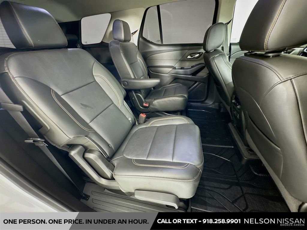 Used 2020 Chevrolet Traverse RS w/ LPO, Floor Liner Package FWD image 29