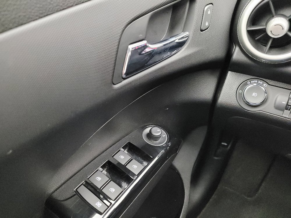 Used 2019 Chevrolet Sonic LT w/ Convenience Package FWD image 27