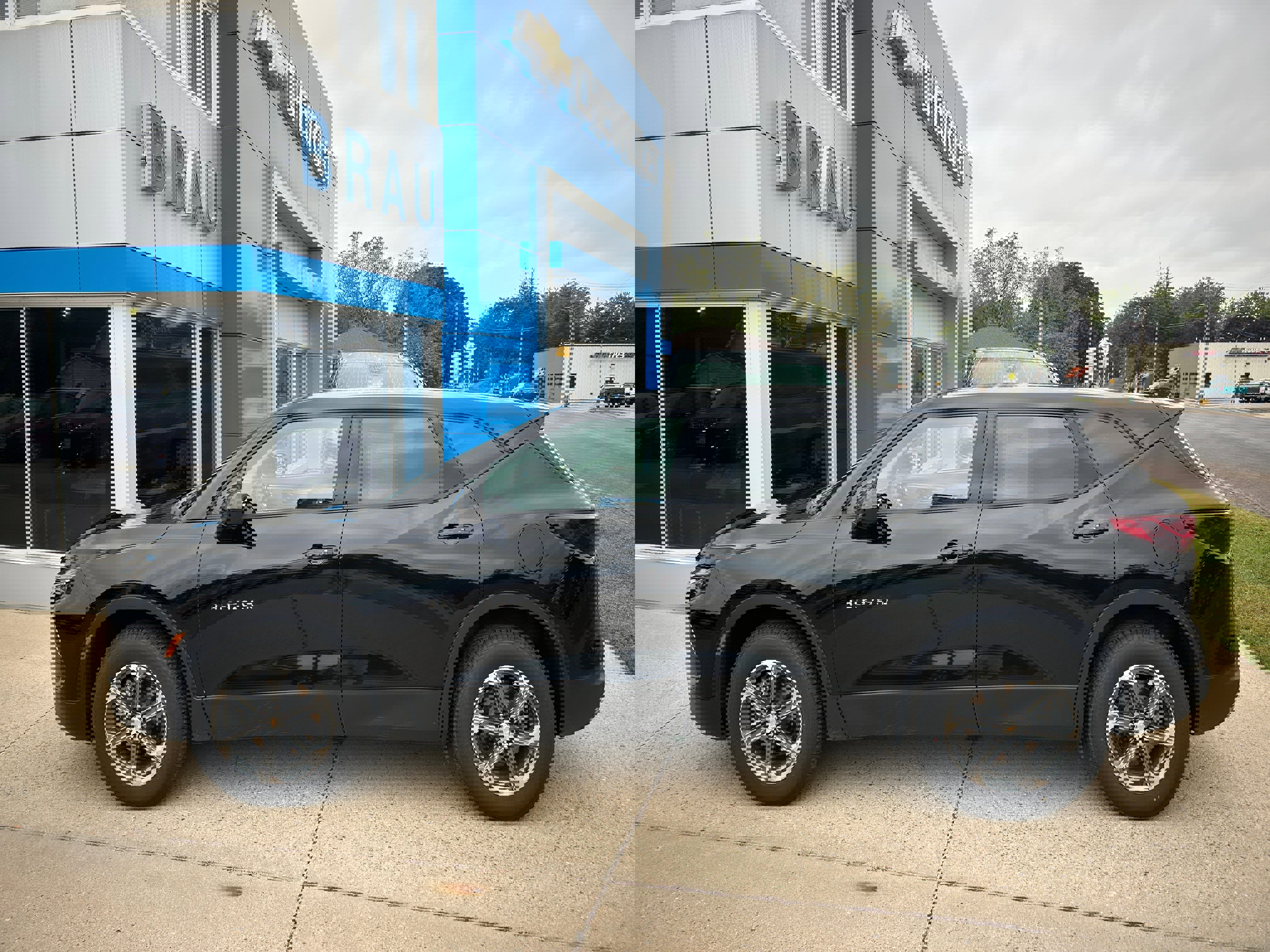 Used 2025 Chevrolet Blazer LT image 1