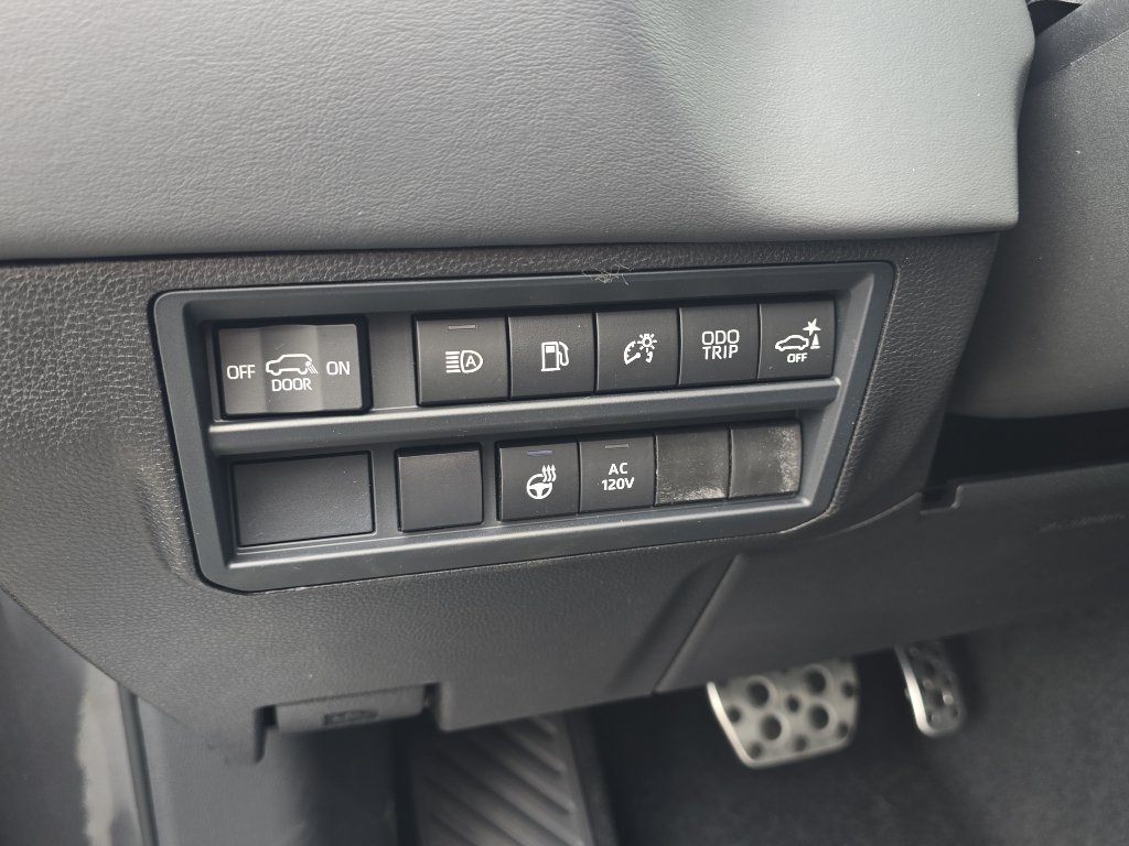 New 2026 Toyota Sequoia Platinum AWD/4WD image 28