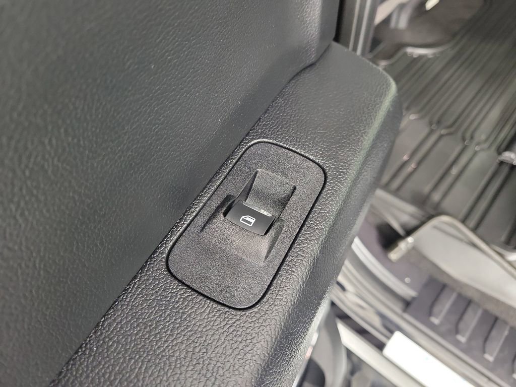 Used 2019 Ford F250 Lariat w/ Lariat Ultimate Package image 11