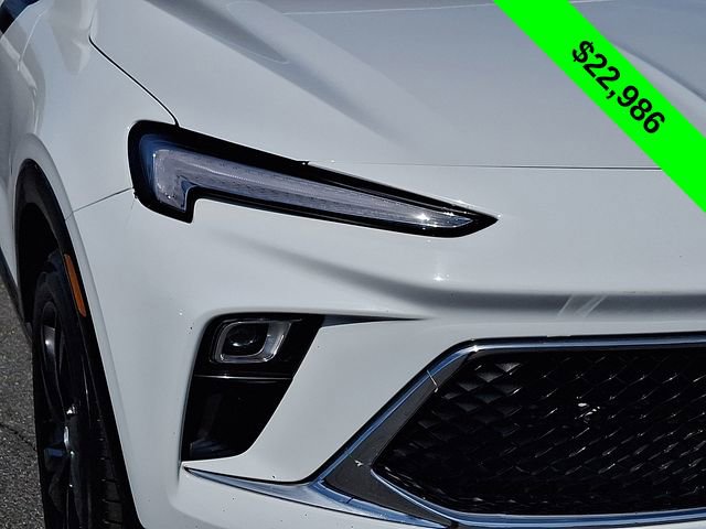 Used 2024 Buick Encore GX Sport Touring image 9