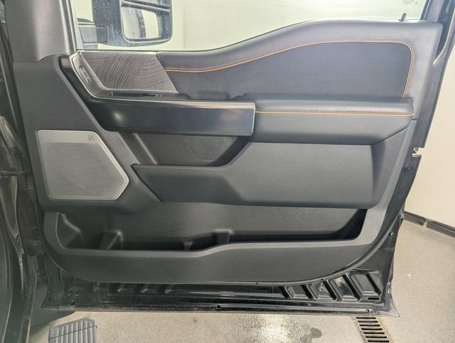 Used 2023 Ford F350 Platinum AWD/4WD image 21