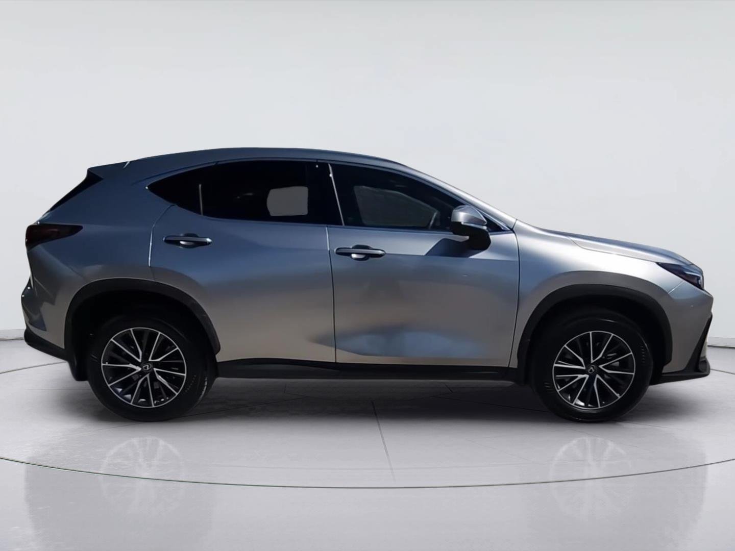 Used 2024 Lexus NX 350h AWD image 9