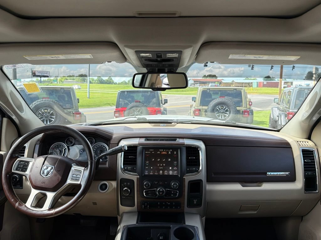 Used 2014 RAM 3500 Laramie w/ Convenience Group AWD/4WD image 21
