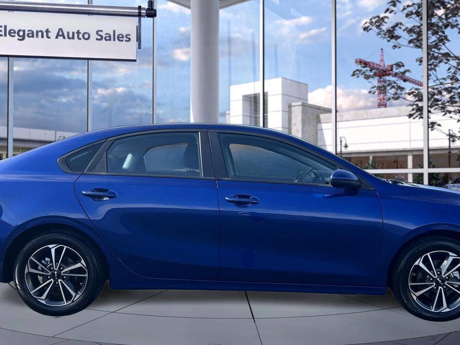 Used 2024 Kia Forte LXS image 4
