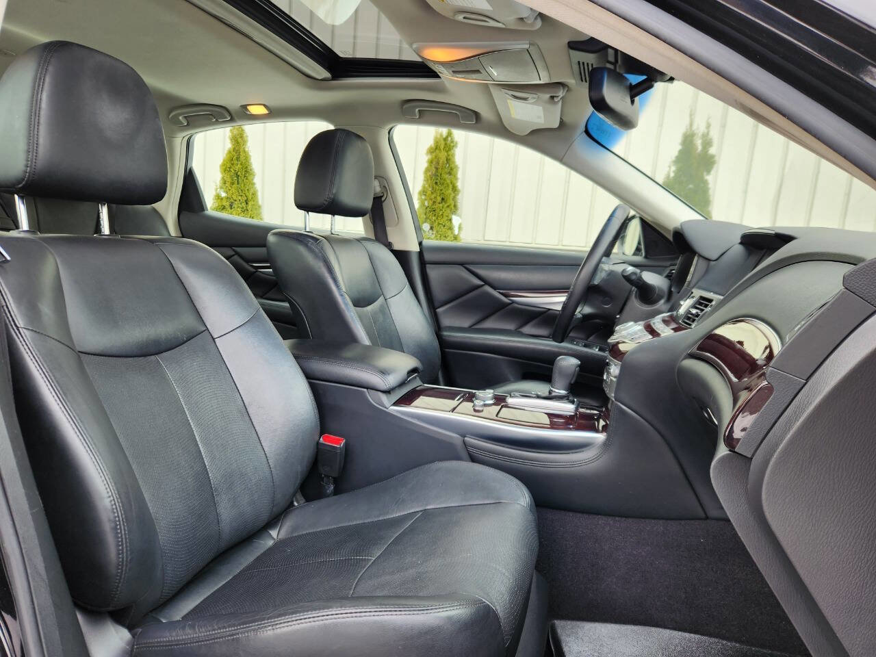 Used 2016 INFINITI Q70 3.7 image 8