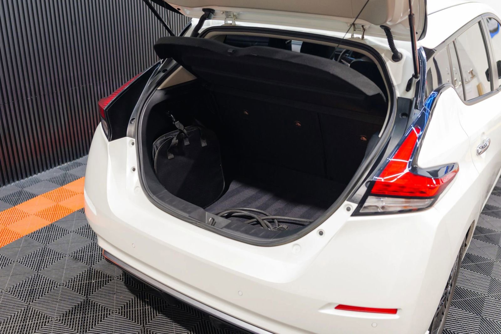 Used 2023 Nissan Leaf SV Plus image 16