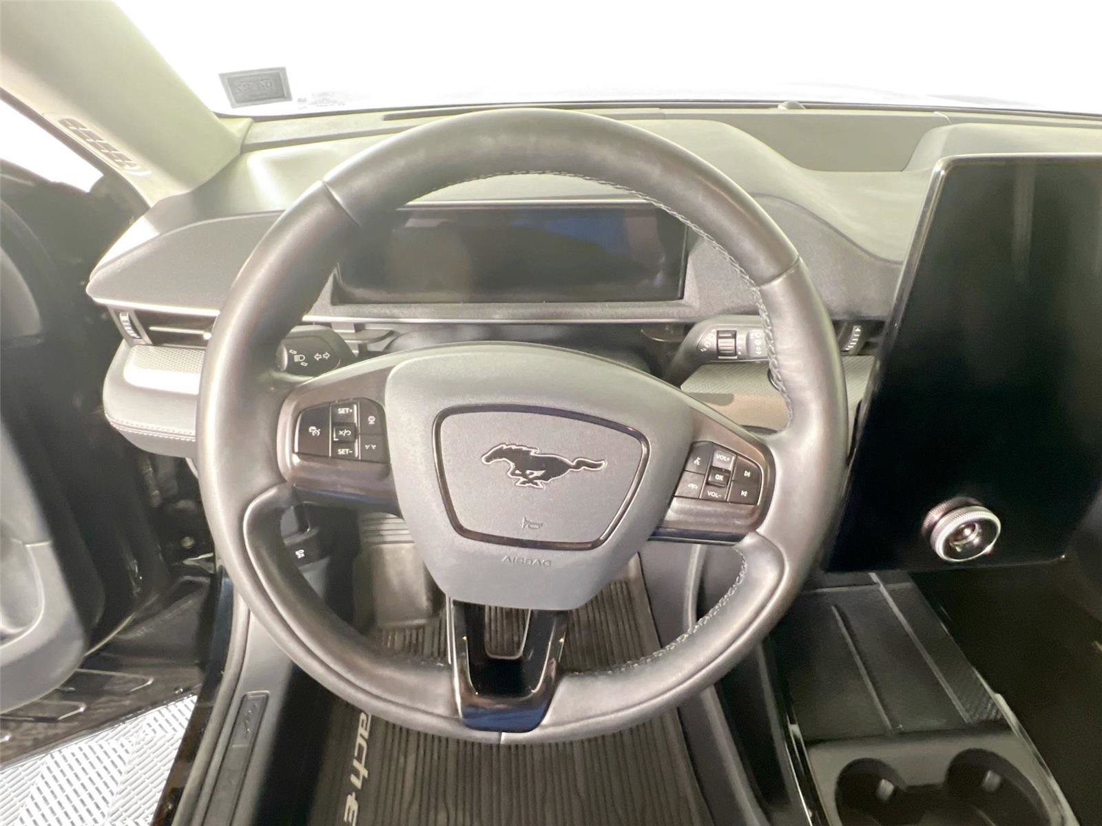 Used 2021 Ford Mustang Mach-E Select w/ Comfort/Appearance Package AWD/4WD image 11