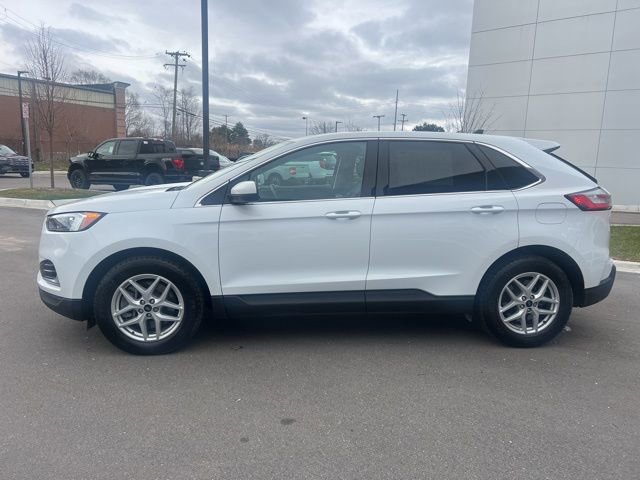 Used 2023 Ford Edge SEL image 8