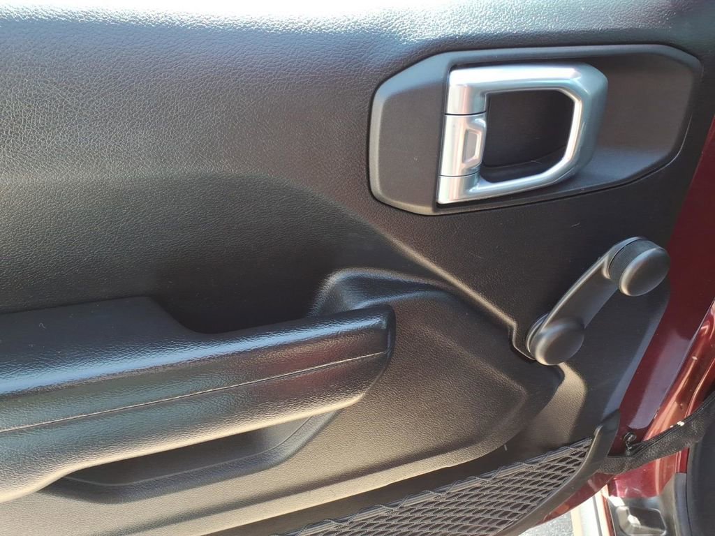 Used 2021 Jeep Wrangler Unlimited Sport AWD/4WD image 14