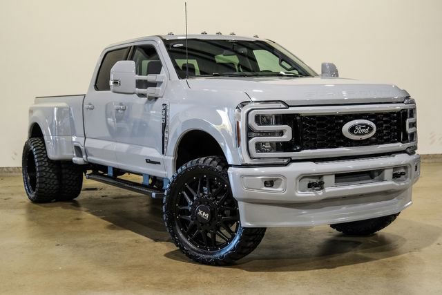 Used 2026 Ford F350 Lariat AWD/4WD image 2