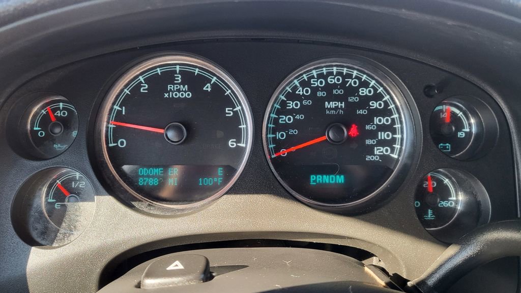 Used 2011 Chevrolet Avalanche LT w/ Texas Edition image 28