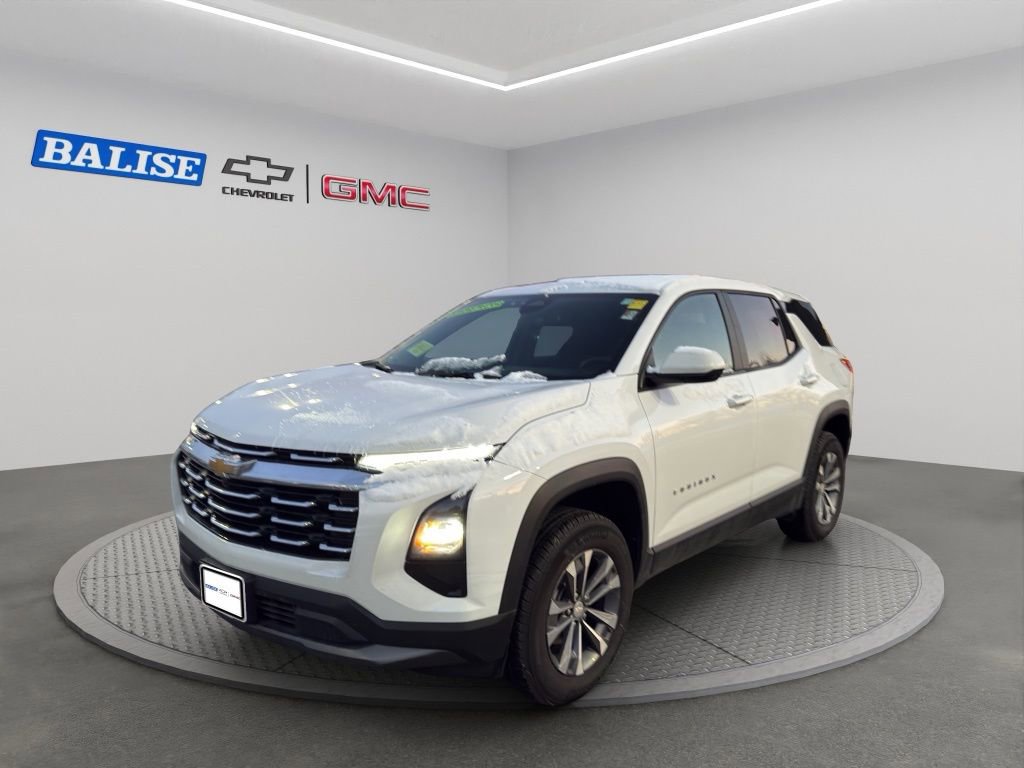 Used 2026 Chevrolet Equinox LT w/ Convenience Package II image 2