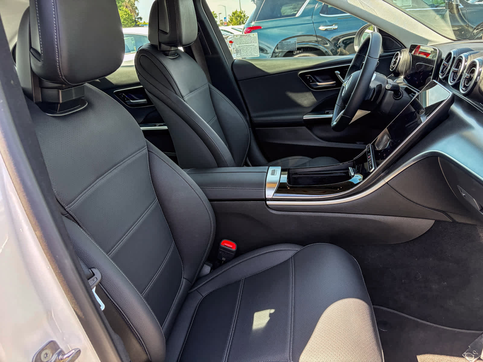 Used 2025 Mercedes-Benz C 300 Sedan image 15