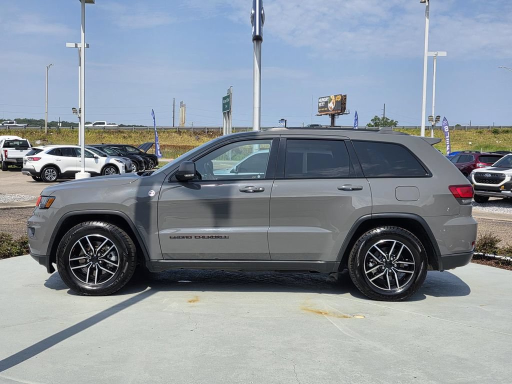 Used 2021 Jeep Grand Cherokee Trailhawk w/ Trailhawk Luxury Group AWD/4WD image 6