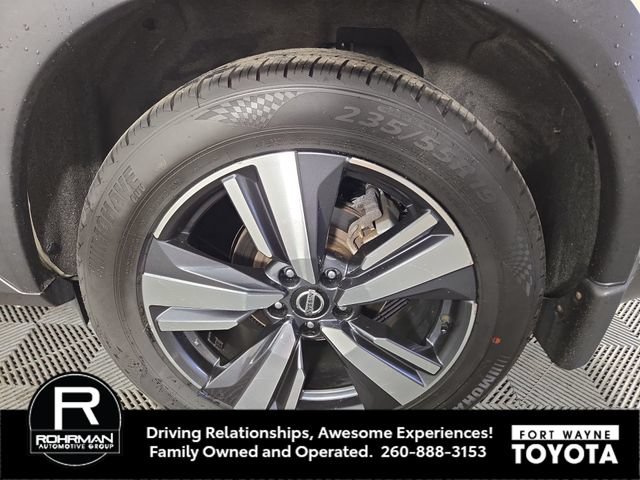 Used 2021 Nissan Rogue Platinum AWD/4WD image 11