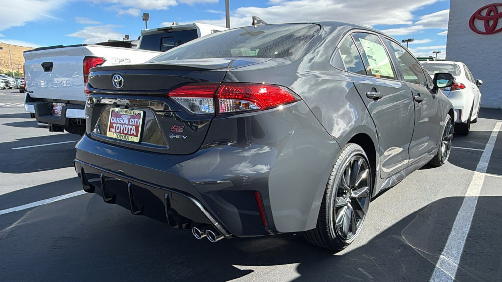 New 2026 Toyota Corolla SE FWD image 2