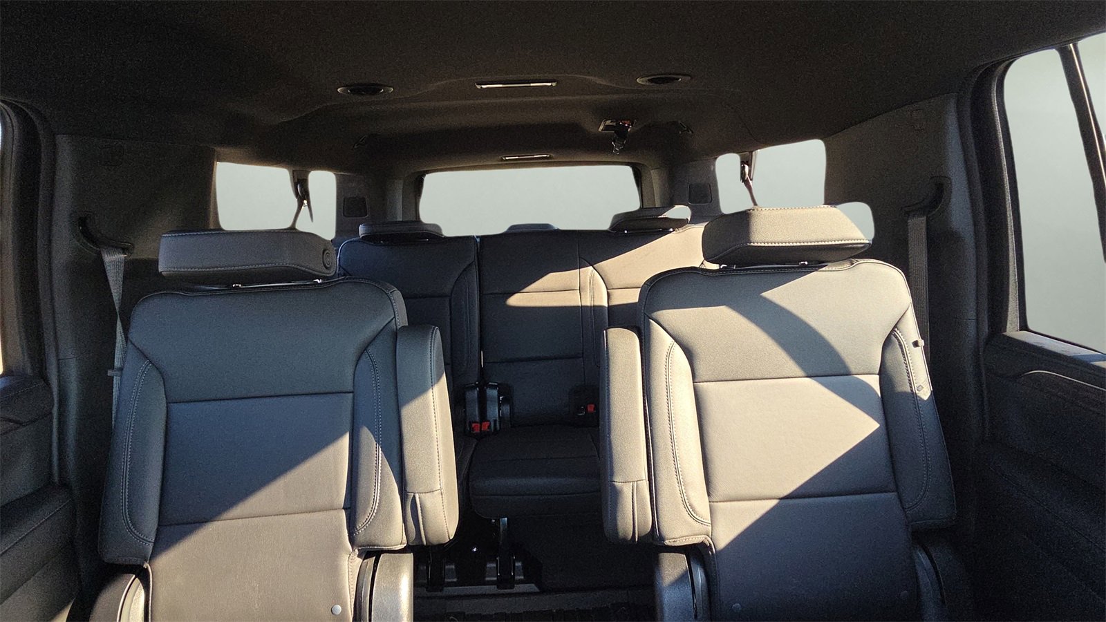 Used 2022 Chevrolet Suburban Z71 w/ Z71 Off-Road Package image 33