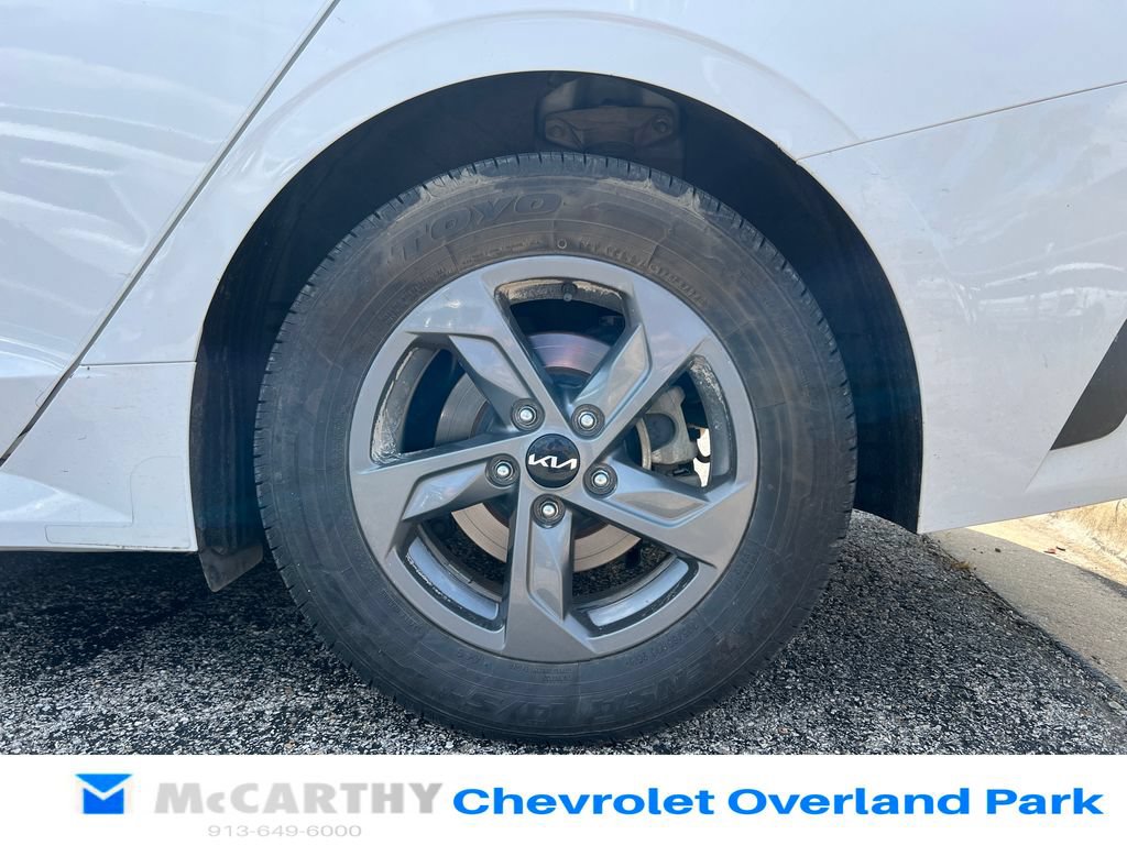 Used 2022 Kia K5 LX FWD image 9
