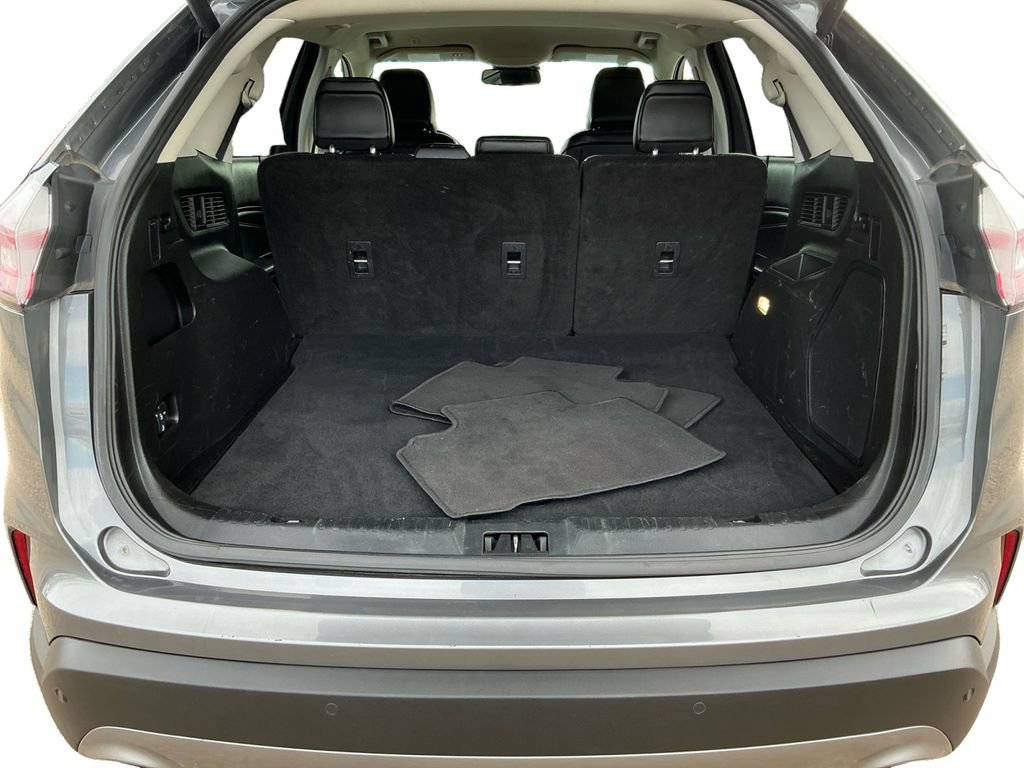 Used 2024 Ford Edge Titanium image 20