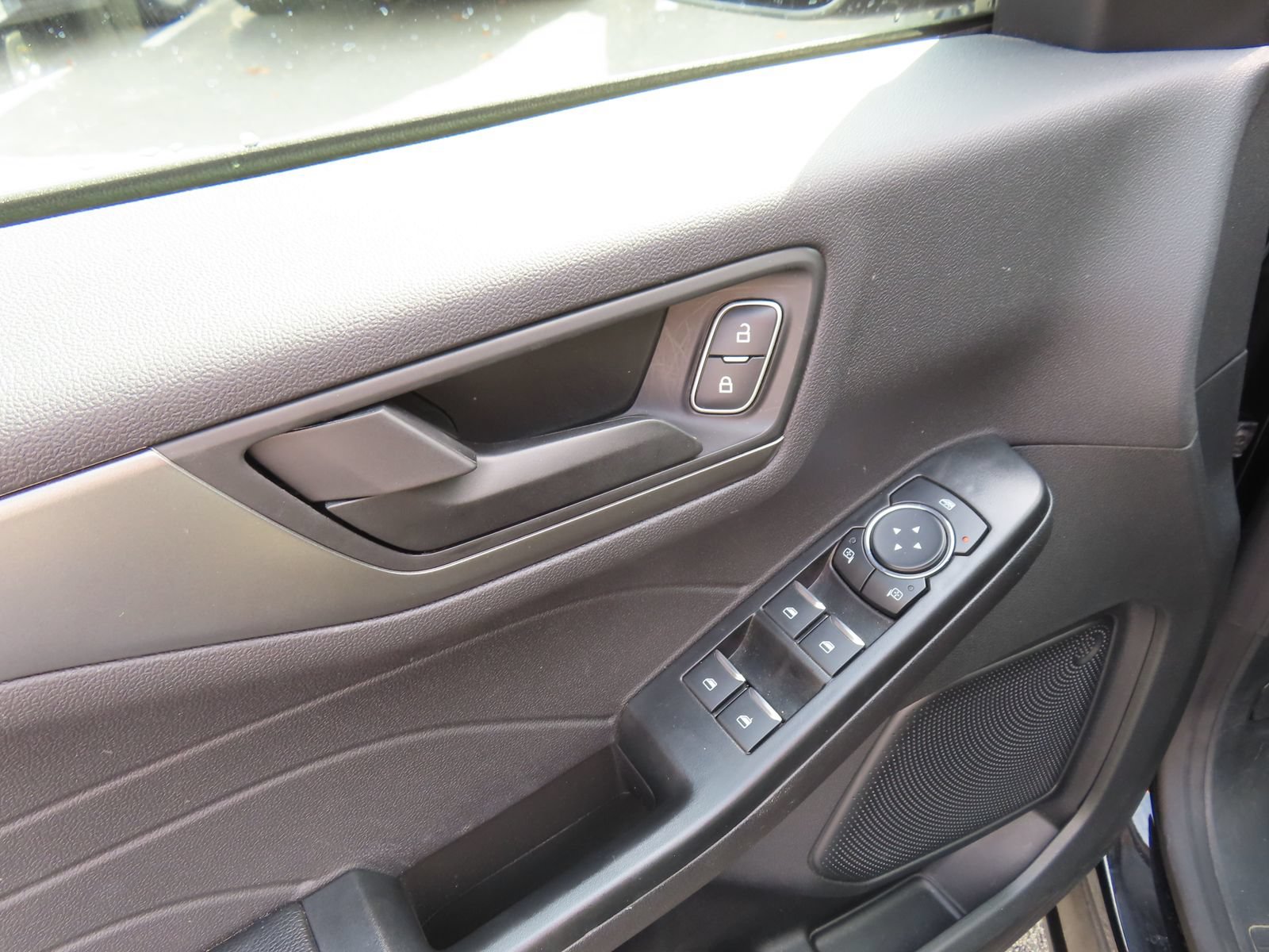 Certified 2024 Ford Escape Active AWD/4WD image 11