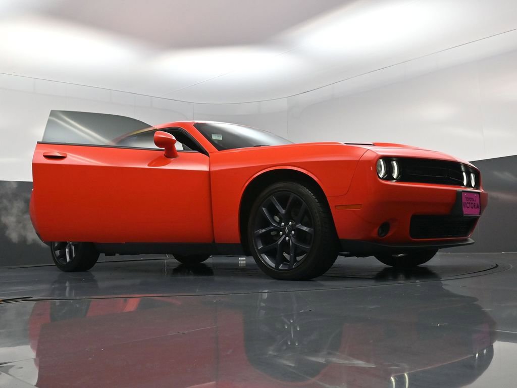 Used 2023 Dodge Challenger SXT w/ Blacktop Package image 25