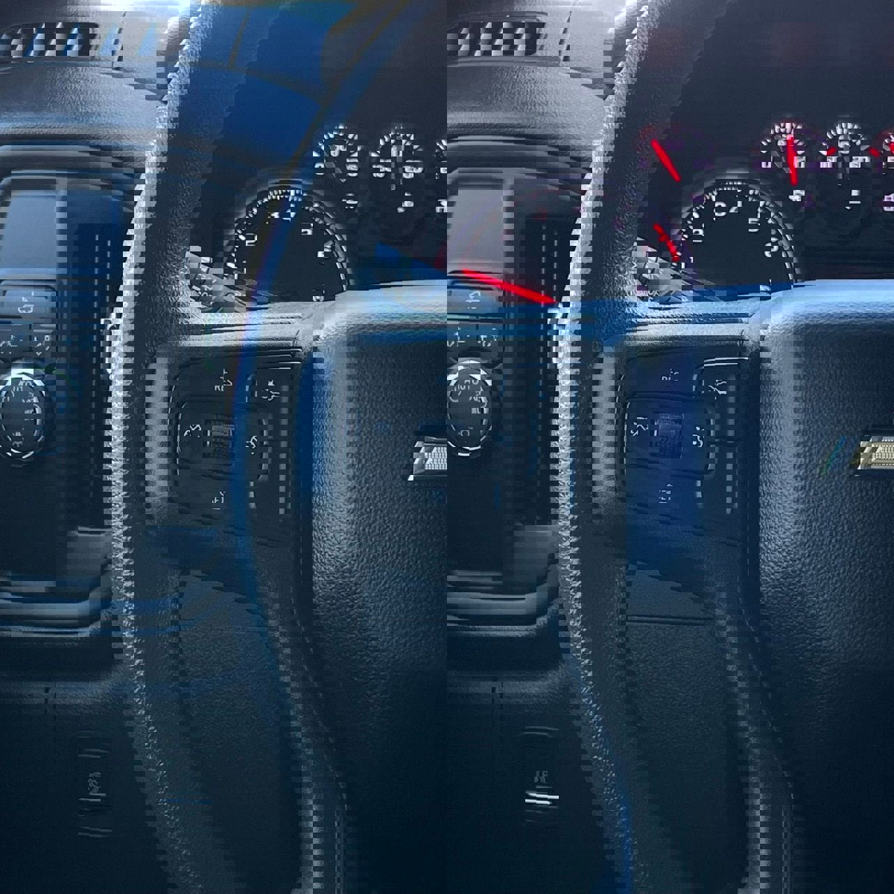 Used 2023 Chevrolet Silverado 1500 Custom image 14