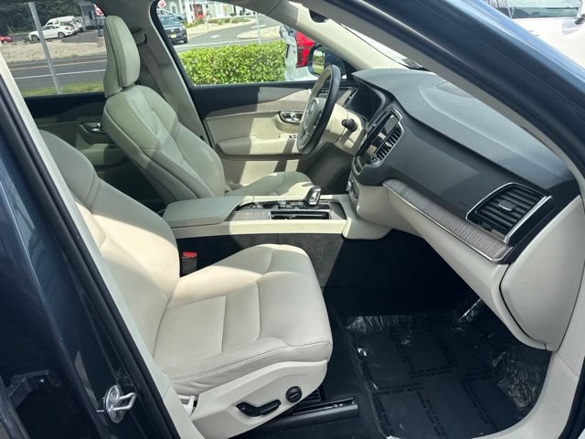 Certified 2023 Volvo XC90 B6 Plus AWD/4WD image 14