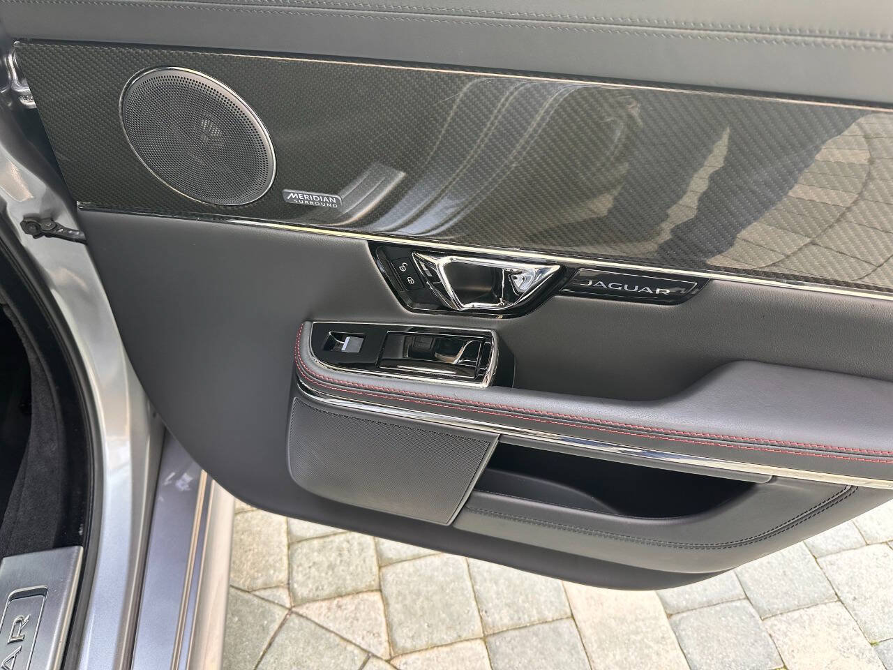 Used 2014 Jaguar XJ R LWB RWD image 82